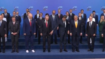 NATO Zirvesi’nde beyaz ayakkabı detayı dikkat çekti