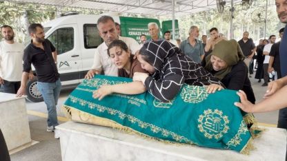 Balkonda akıma kapılarak ölen 1,5 yaşındaki Yamaç Ali son yolculuğuna uğurlandı