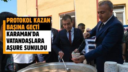 Protokol kazan başına geçti: Karaman'da  vatandaşlara aşure sunuldu